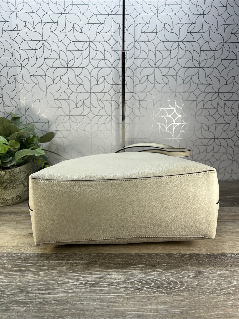 0636 Coach Leather Tote Bag in Cream 269130636 - Picture 3 of 14